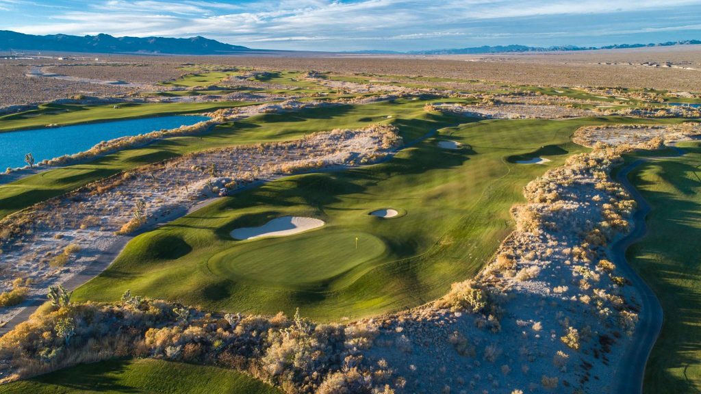 Desert golf at Las Vegas Paiute Golf Resort