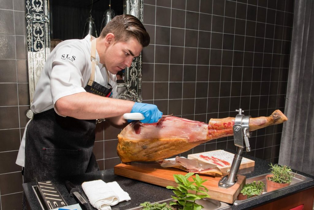 Chef presentation during a Michelin and Iron Chef experience