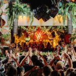 Las Vegas nightclub crowd and atmosphere