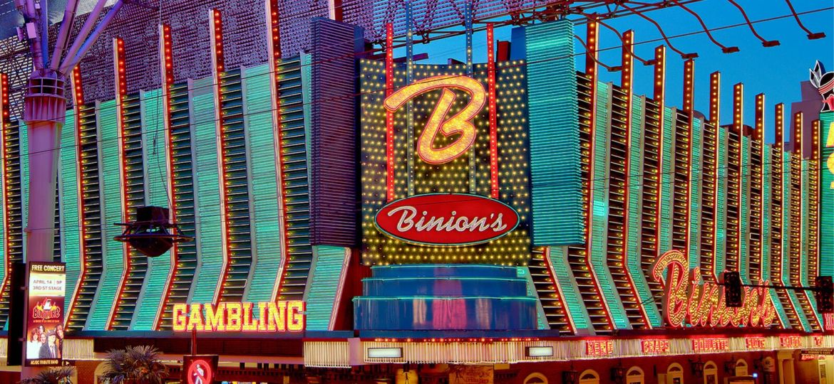Boomer’s Sportsbook at Binion’s on the Fremont Street Experience